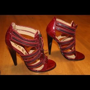 LAMB Leather Zip Up Sandals